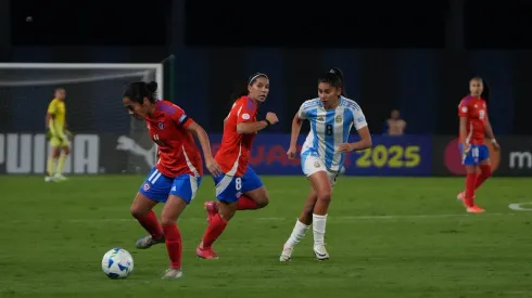 Chile cayó ante Argentina por 2-1,
