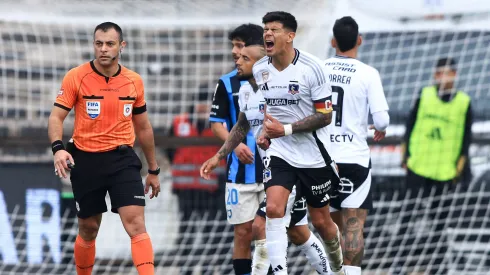 Esteban Pavez tuvo una jornada complicada en Colo Colo.
