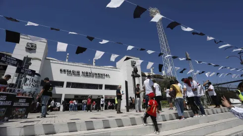 Colo Colo celebró las fiestas patrias con inesperada visita.
