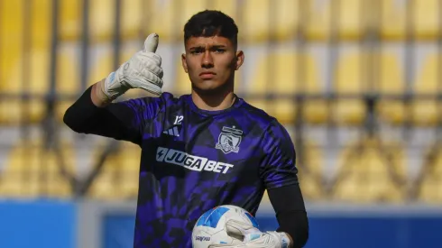 Eduardo Villanueva hace sus primeras armas en Colo Colo.
