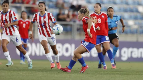 Chile Femenino enfrenta Paraguay.
