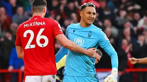 Aficionados del Nottingham Forest se rinden ante Keylor Navas