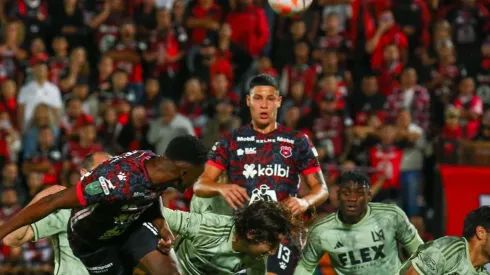 Alajuelense a punto de firmar una semana para el olvido y llena de fracasos