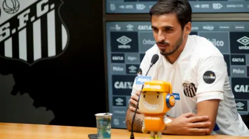 El mediocampista sería acompañado en el medio campo por el uruguayo Carlos Sánchez
