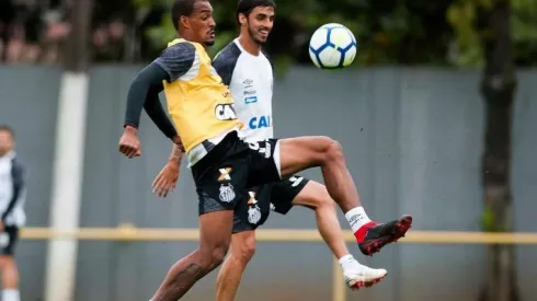 El costarricense realizará su esperado debut con Santos en el Brasileirao
