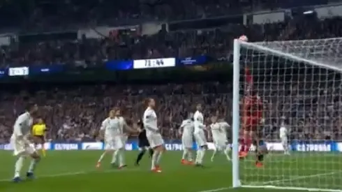 El golazo donde bañaron a Thibaut Courtois ¿Se lo hacían a Keylor?