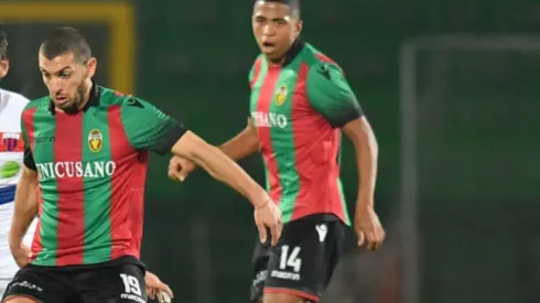 ¡Nueva posición! Rigoberto Rivas fue titular en Ternana con un rol diferente