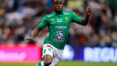 Joel Campbell reacciona al gol que le anularon