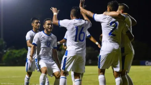 Bolivia niega tener juego pactado con El Salvador