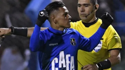 Bryan Moya se marcha al fútbol de Colombia