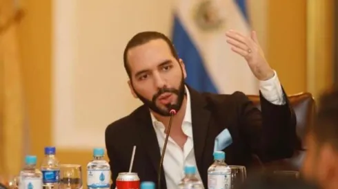 Nayib Bukele arremetió contra Tigo
