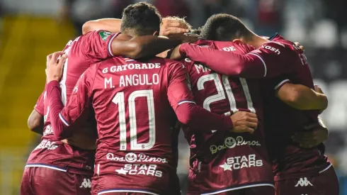 Saprissa busca un juvenil mediocampisat
