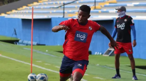 Fidel Escobar comienza a levantar interés en el mercado (Foto: Fepafut)
