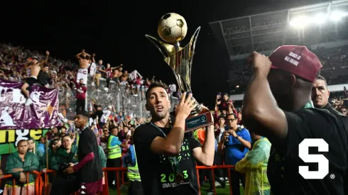 Mariano Torres le lanza un fuerte mensaje a los jugadores de Alajuelense