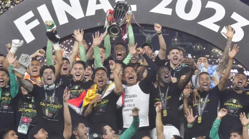 León de Joel Campbell es campeón de la Concachampions (León)
