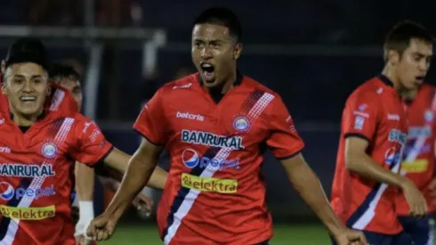 Guatemala cerca de fichar por un club de Portugal (Xelajú)
