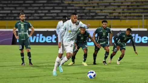 Universidad Católica rechaza ofertas desde Arabia por Ismael Díaz
