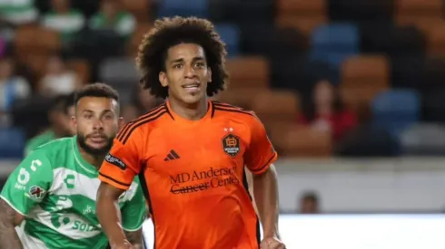 Se le vincula a Carrasquilla con otro equipo
