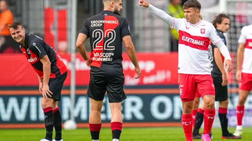 Gran noticia para Manfred Ugalde en el inicio de temporada del Twente