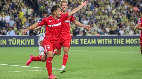 Manfred Ugalde marcó su primer gol en competencias europeas con el Twente [VIDEO]
