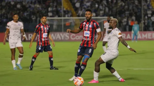 Cartaginés logró el empate que lo clasificacó a los cuartos de final de la Copa Centroamericana.
