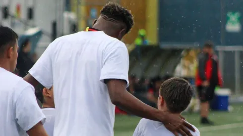 El enorme gesto de Góndola con los niños de Alajuelense

