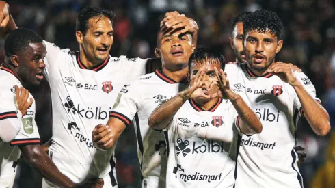 Alajuelense goleó a Cartaginés en la ida de los cuartos de final de la Copa Centroamericana [VIDEO]
