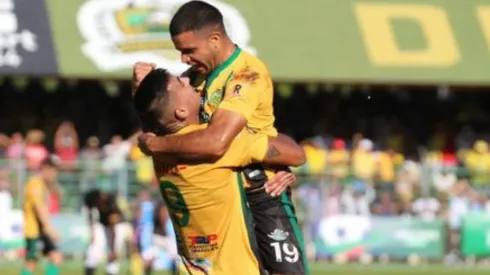 Jugadores de Guastatoya celebran
