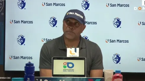 Mauricio Wright en conferencia de prensa
