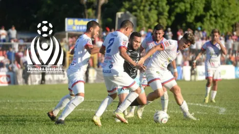 Un jugador de la Liga Nacional está vendiendo su ropa para volver a su país.
