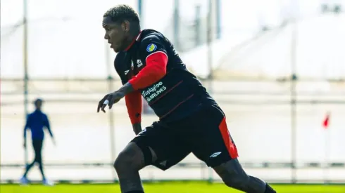 Romell Quioto conoció la razón por la que quedó fuera de Tractor FC
