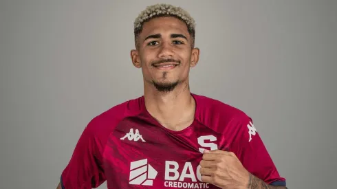 Eduardo Anderson podrá debutar con Saprissa
