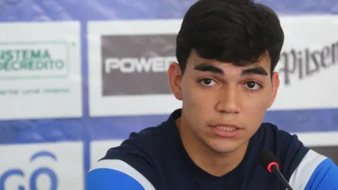 Leo Menjívar confesó que tiene que mejorar su nivel para estar en la Selección de El Salvador 
