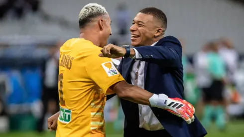 Mbappé y Keylor Navas separan sus caminos: el momento inmortal que atesora Costa Rica