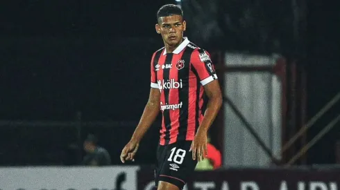 Futuro de Cedeño estaría lejos de Alajuelense
