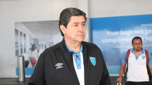 Luis Fernando Tena confirma una baja para la Selección de Guatemala
