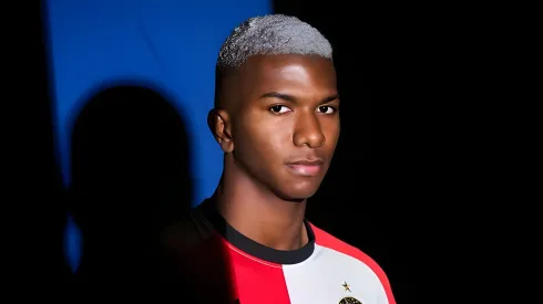 Jeyland Mitchell explica su salida.
