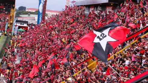 Lo ganó todo y ahora se marcha: Alajuelense despide a una de sus máximas figuras.
