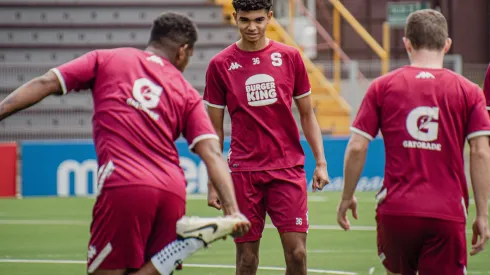 Otra figura de Saprissa está cerca de Europa