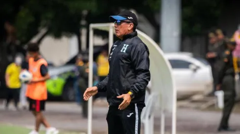 El técnico de Honduras se defiende luego de las críticas recibidas 
