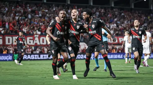 El gol no alcanzó y se fue: el mal momento que vive Joel Campbell en Brasil.
