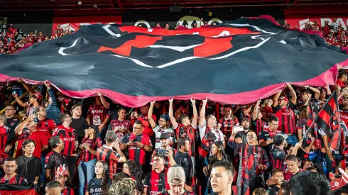 La limpieza de Guimaraes se cobra una nueva víctima en Alajuelense.
