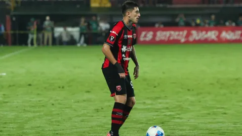 Canhoto preocupa a Alajuelense.
