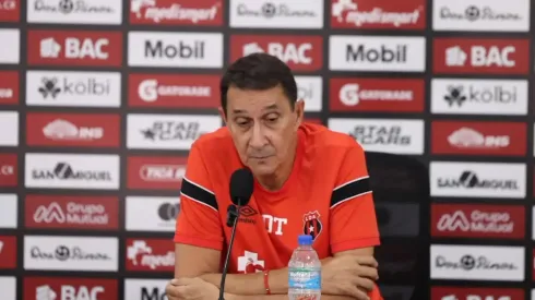Guimaraes se fue disconforme.
