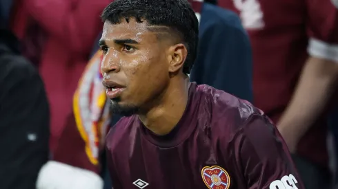 Sigue la pesadilla: Hearts pagó caro otro error de Gerald Taylor que generó burlas en Escocia.
