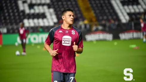 Óscar Duarte queda expuesto y profundiza su mal momento en Saprissa.
