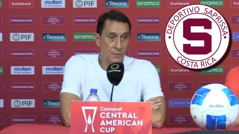 Guimaraes cruza a ídolo del Saprissa