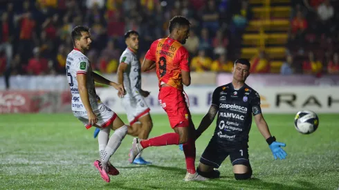 San Carlos vs. Herediano: a qué hora juegan y dónde ver el partido de Liga Promérica.
