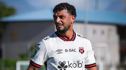 Su futuro está en Alajuelense: Michael Barrantes se muestra muy cerca del equipo de Guimaraes.
