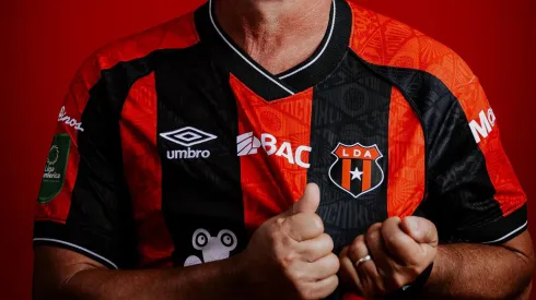 Alajuelense no se retira del mercado y suena apellido estelar